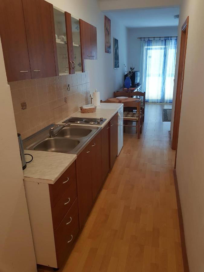 Apartments Akiki Karlobag Extérieur photo