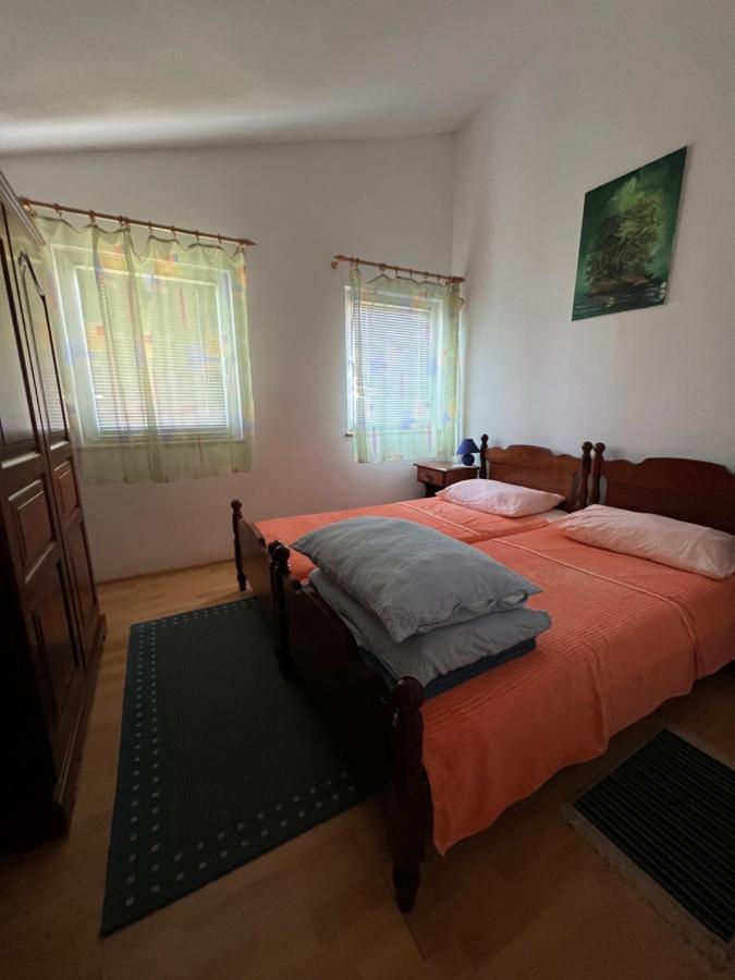 Apartments Akiki Karlobag Extérieur photo
